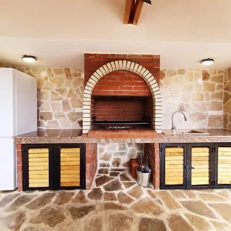 Bella House * Nikiti (Sithonia)
