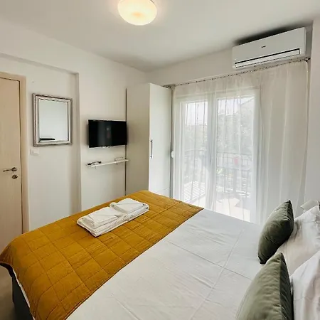 Bella House * Νικήτη